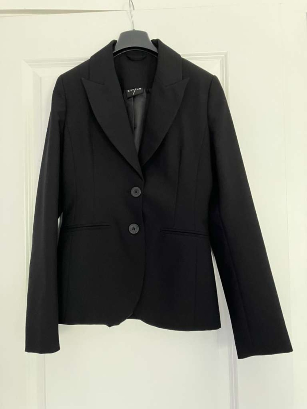 Black Tailored Women's Blazer - Classic Two-Button Jacket